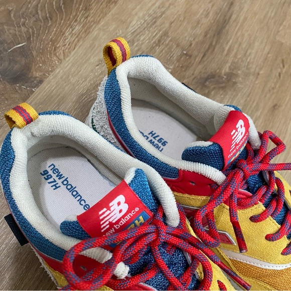 NEW BALANCE 997H LITTLE KID VARSITY GOLD MULTI 4 - Picture 3 of 10